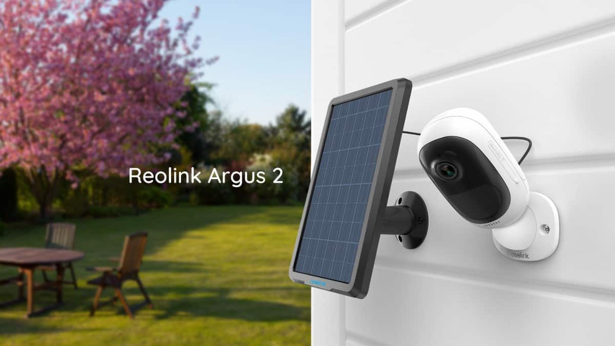 Reolink - Argus 2 Camera & Solar Panel